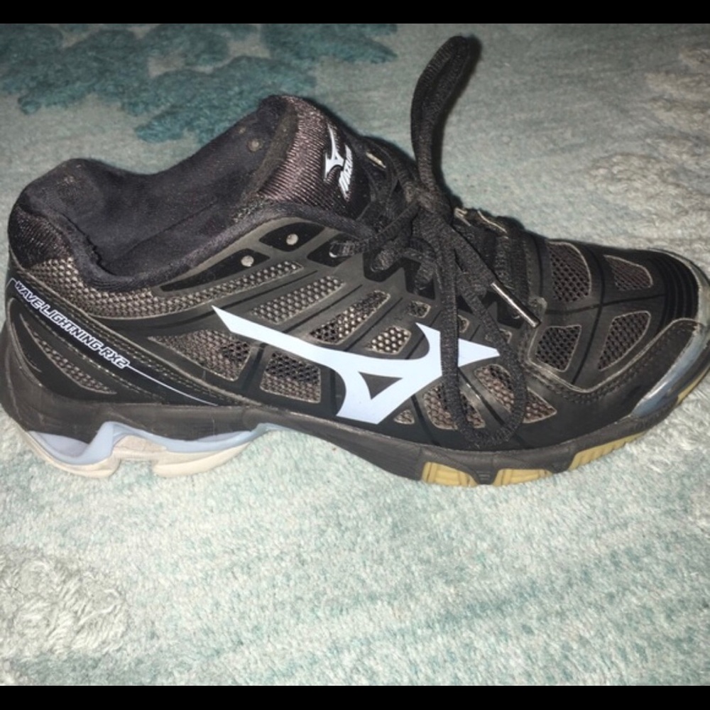 volleyball shoes